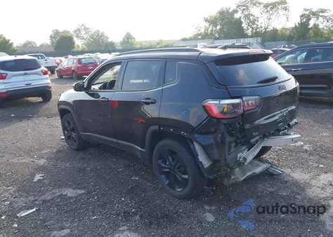2021 Jeep Compass Altitude 4X4 z USA, uszkodzony, nr VIN 3C4NJDBB5MT580010